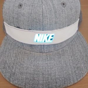 NIKE LOGO LIGHT UP HAT